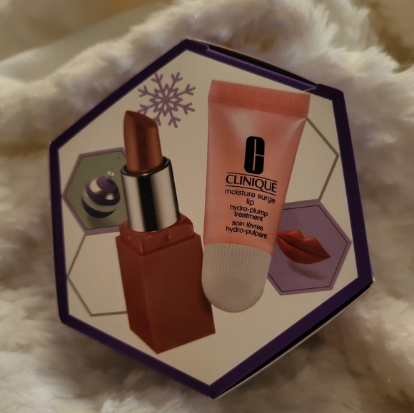 Clinique Lip Luxury Set with Clinique Pop Lip Colour in Bare Pop & Lip Treatment - Picture 1 of 6